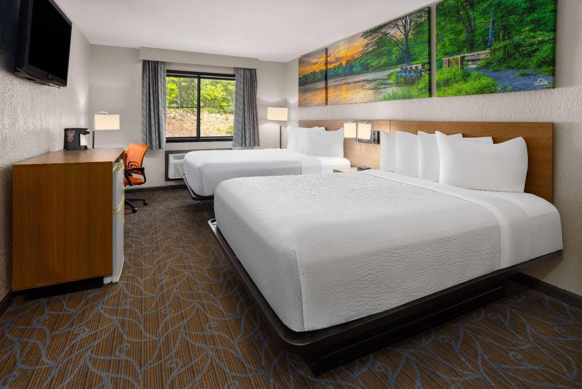 Days Inn By Wyndham Wurtsboro Eksteriør billede